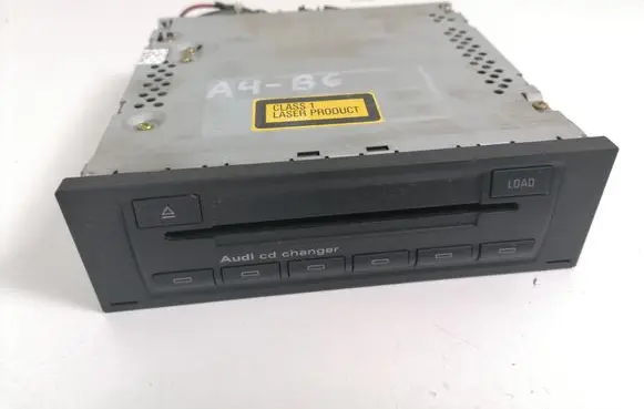Audi A4 S4 B6 8E 8H CD/DVD changer 8E0035111B