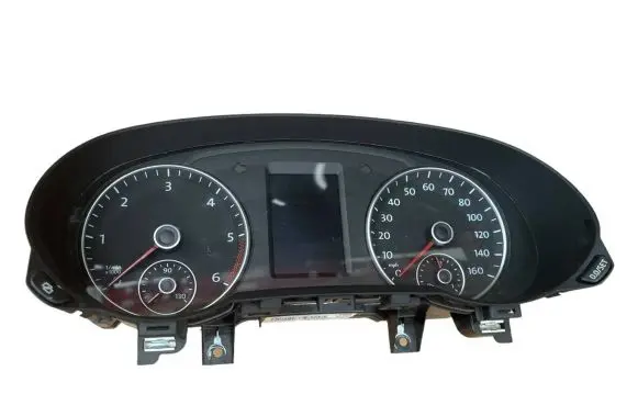 Volkswagen Sharan Speedometer (instrument cluster) 7N0920970A 19122010