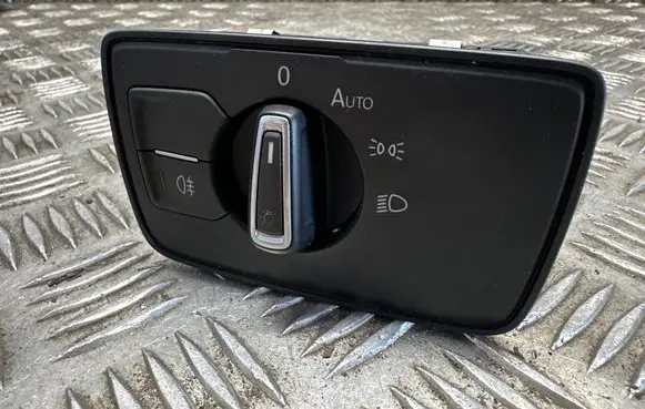 Volkswagen PASSAT B8 Light switch 3G0941633J 0112160915 271789