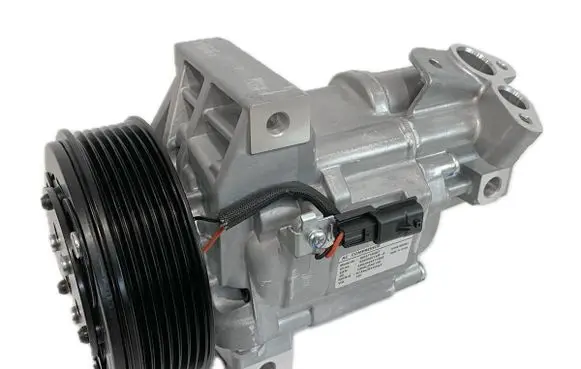 Dacia Logan II Air conditioning (A/C) compressor (pump) 926000216RA Z0015421A 926000216RF