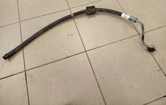 KIA Sorento Power steering hose/pipe/line 