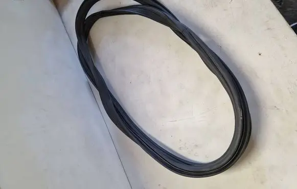 Citroen C4 III e-C4 Trunk rubber seal (body) 