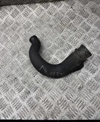 Volkswagen PASSAT B4 Intercooler hose/pipe 1H0145762Q