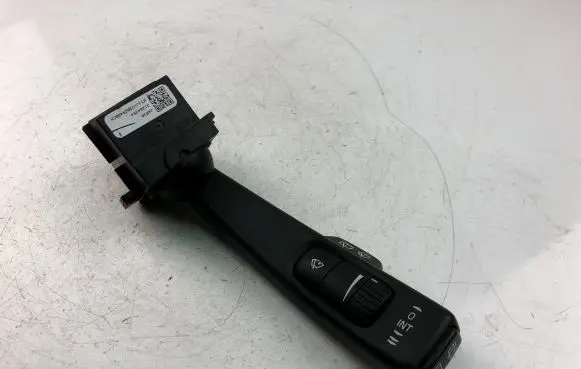 Volvo V70 Indicator stalk 31264354