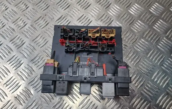 Volkswagen PASSAT B6 Comfort/convenience module 3C0937049AD