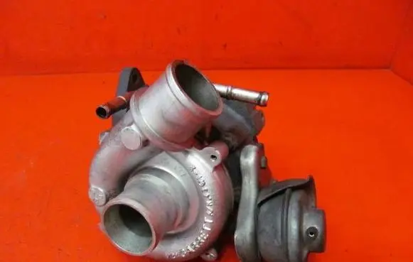 Toyota Avensis Verso Turbo 1720127030 FH0633J 7211649