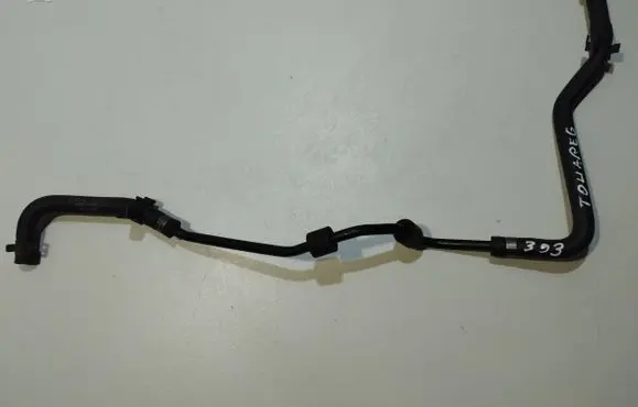 Volkswagen Touareg I Engine coolant pipe/hose 7L6122447M