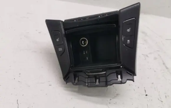 Hyundai i40 Glove box 84630-3Z655