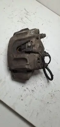 Mercedes-Benz E W212 Front brake caliper 5444C