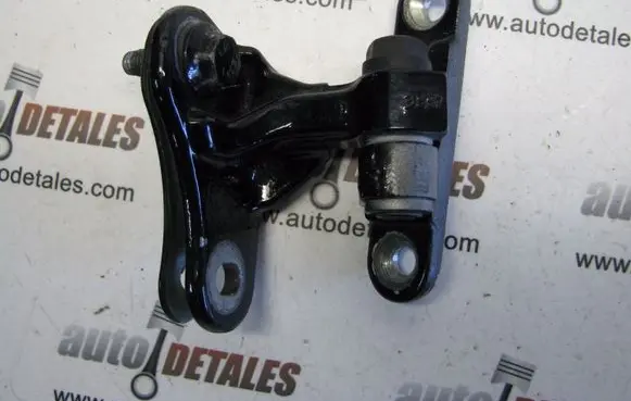 Mercedes-Benz ML W164 Front door upper hinge