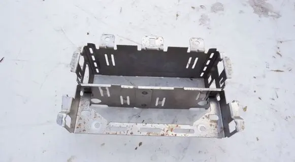 Radio/GPS head unit trim