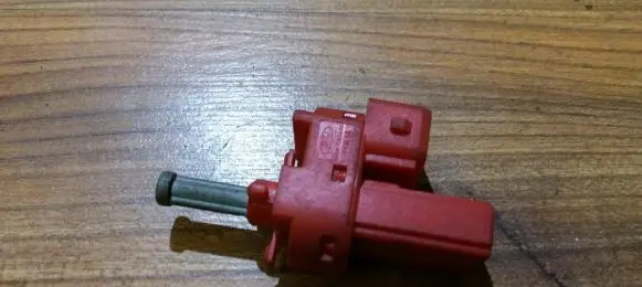 Ford Mondeo Mk III Brake pedal sensor switch 94bb7c534ac 94bb-7c534-ac
