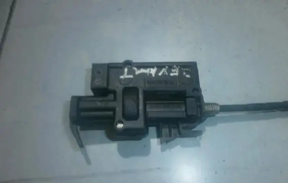 Renault Megane II Central locking motor nerakodospejimas