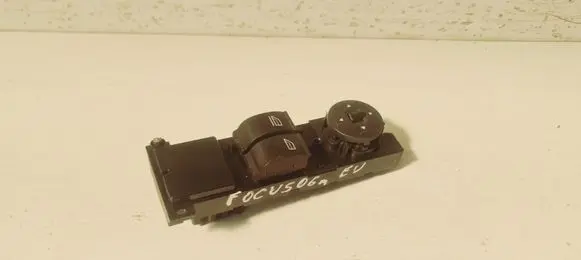 Ford Focus Electric window control switch 3M5T14529CE