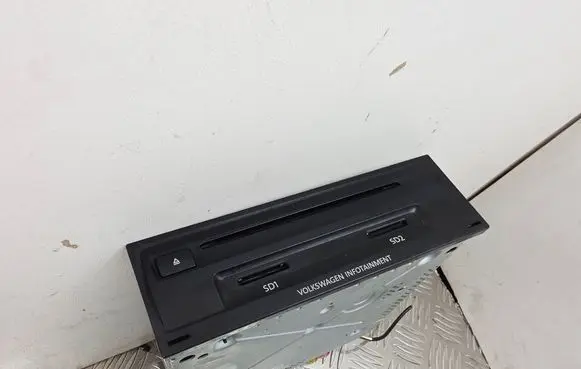 Volkswagen Atlas Radio/CD/DVD/GPS head unit 3QF035876 MIB2STD
