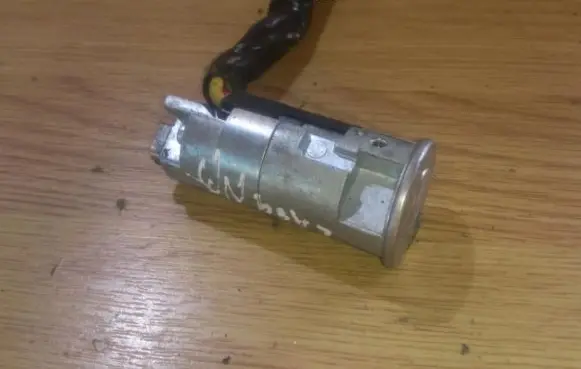 Renault Laguna I Ignition lock contact 845522