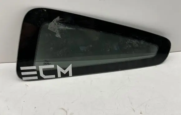 Ford Mustang V Rear side window
