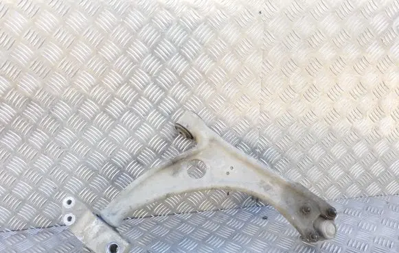 Volkswagen PASSAT B6 Front lower control arm/wishbone