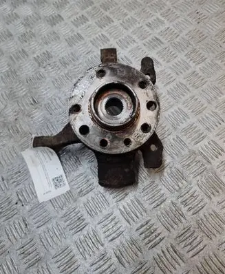 Opel Astra H Front wheel hub 