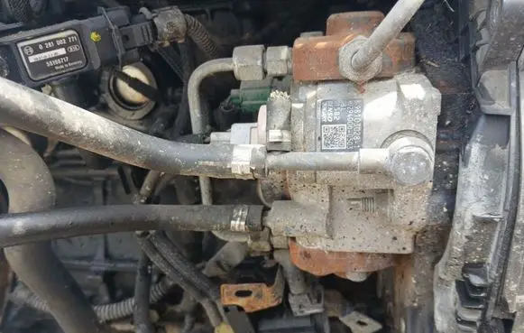 Opel Meriva A Fuel injection high pressure pump 8981030281