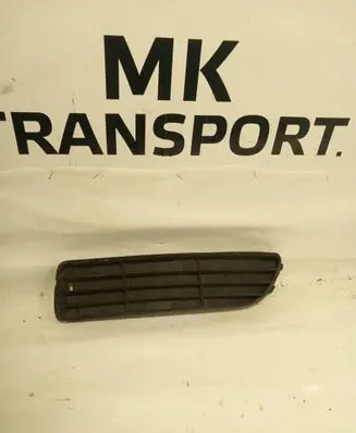 Audi A4 S4 B5 8D Front bumper lower grill 8d0807345b