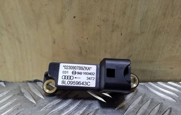 Audi A3 S3 8L Airbag deployment crash/impact sensor 8L0959643C
