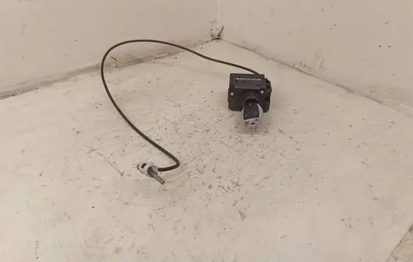 Mercedes-Benz E W211 Ignition lock 2115452308 33002213