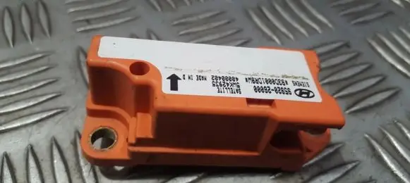 Hyundai Santa Fe Airbag deployment crash/impact sensor 9592026000 95920-26000