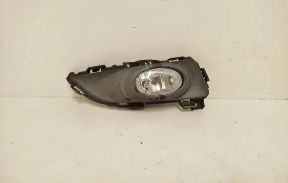 Mazda 3 I Front fog light E110261 A052889