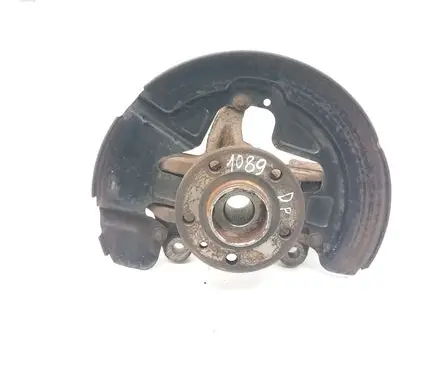 Volvo V70 Front wheel hub 6G912C447BD 6C912C300
