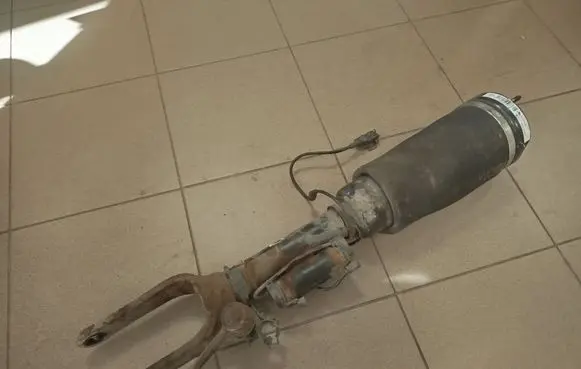 Mercedes-Benz R W251 Air suspension front shock absorber A1645406610 15140007693