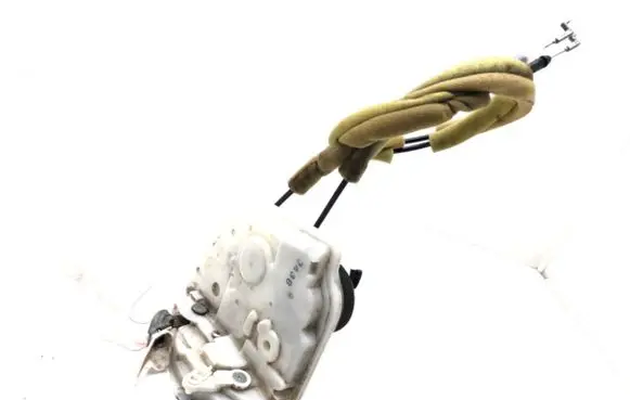 Mazda 3 II Front door lock