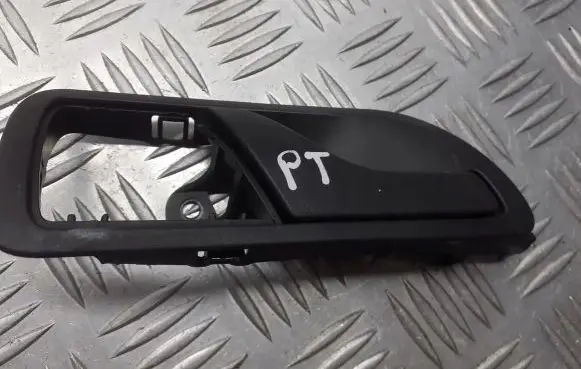 Skoda Fabia Mk1 (6Y) Rear door handle trim 6Y6839248