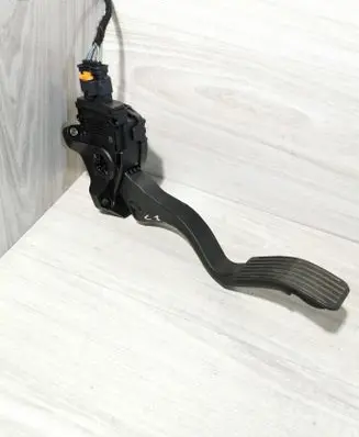 Citroen C3 Aircross Accelerator throttle pedal 3637657 6PV00994961 04112019