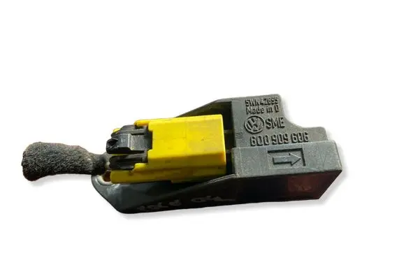 Volkswagen Sharan Airbag deployment crash/impact sensor 6Q0909606