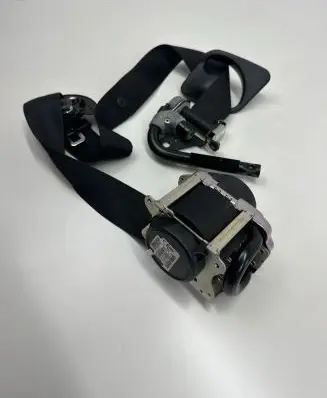 BMW X5 F15 Front seatbelt 7343634