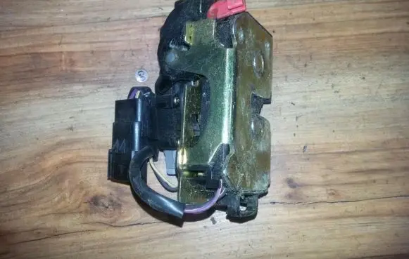 Chrysler Voyager Rear door lock