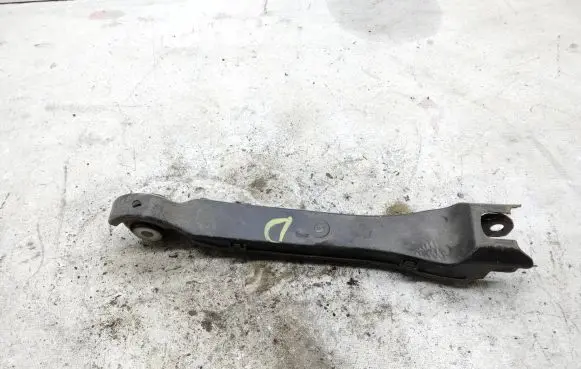 Mercedes-Benz C W205 Rear control arm