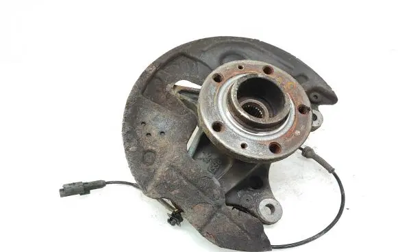 Peugeot 308 Front wheel hub spindle knuckle