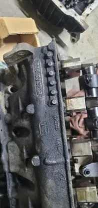 Volkswagen PASSAT B6 Engine head 038103373R