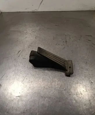 BMW 1 E81 E87 Accelerator throttle pedal 74766500 3542678658901 12037313