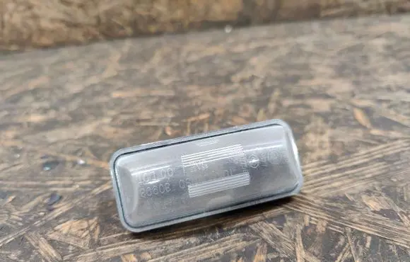 Subaru XV Number plate light 30903