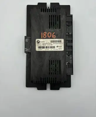 BMW 1 E81 E87 Rear light relay 9241002 5324848G1