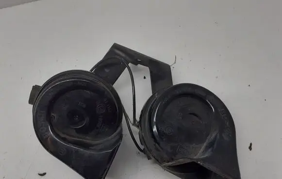 Chrysler Voyager Horn signal 703881157