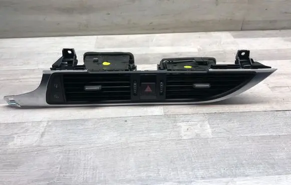 Dashboard side air vent grill/cover trim