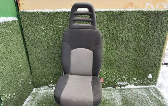 Iveco Daily 3rd gen Front passenger seat 5801403142 42561812