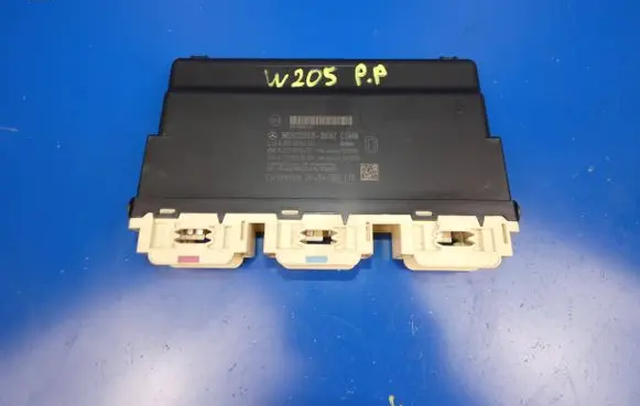 Mercedes-Benz C W205 Seat control module A2059006402 A2059025600 A2059015402