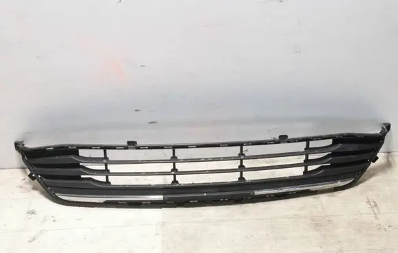 SsangYong Tivoli Front bumper lower grill 7879135000