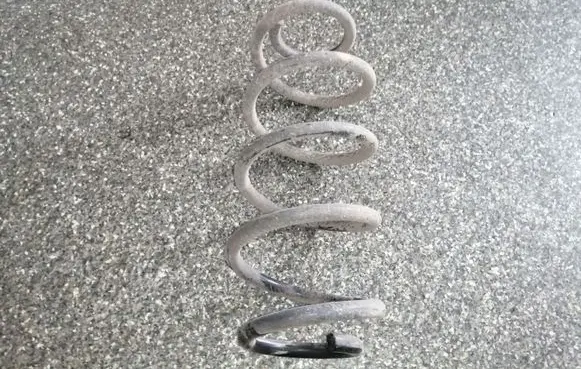 Toyota Yaris Rear coil spring