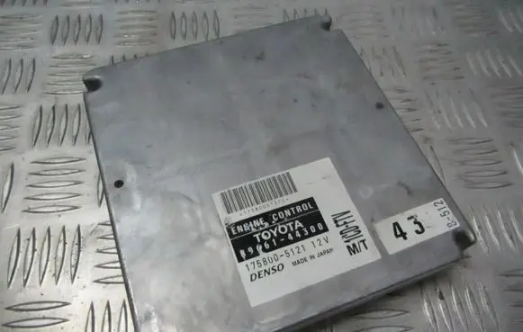 Toyota Avensis Verso Engine control unit/module 8966144300 89661-44300